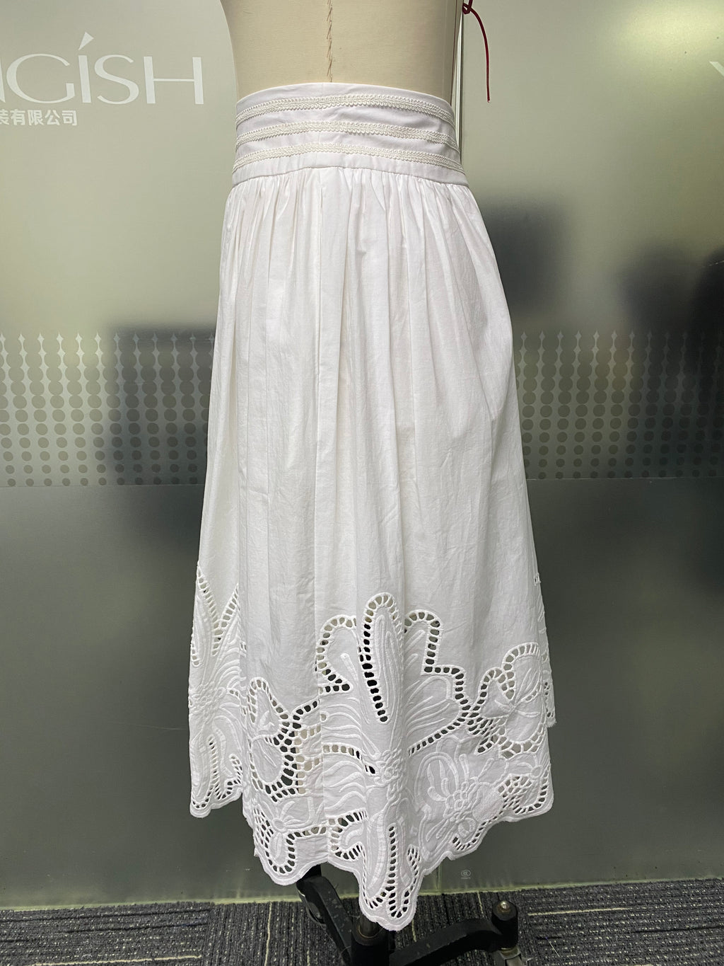 French Style High Waist Pleated Skirt Ribbed Waistband Scallop Cutwork Floral Hem Breathable Casual Summer White Midi Skirt