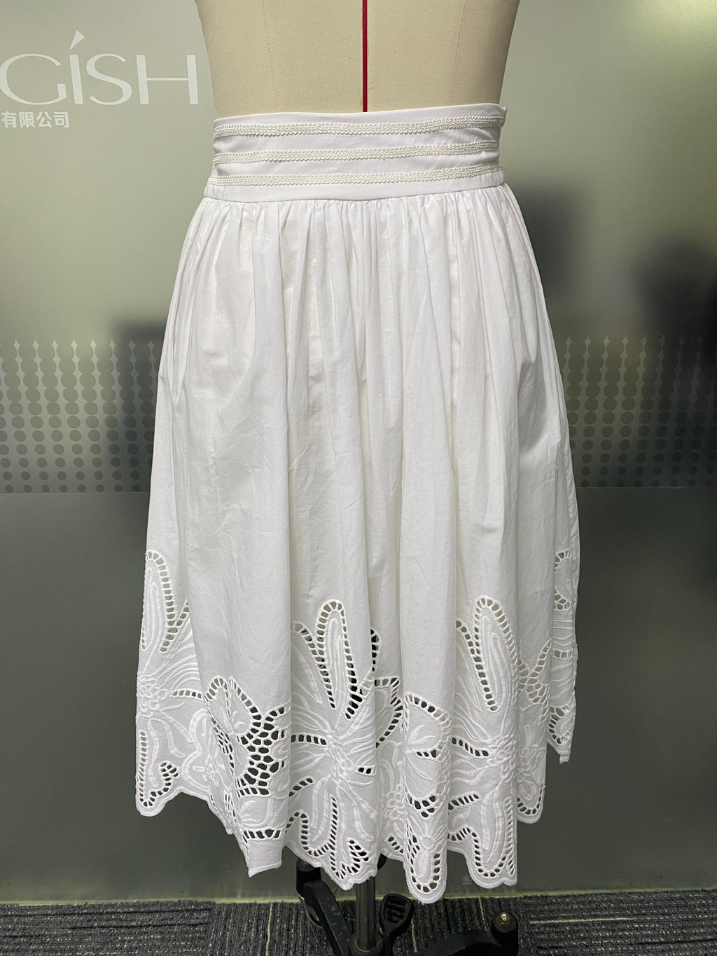 French Style High Waist Pleated Skirt Ribbed Waistband Scallop Cutwork Floral Hem Breathable Casual Summer White Midi Skirt